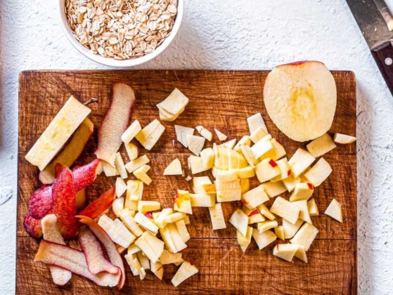 Apple and cinnamon overnight oats