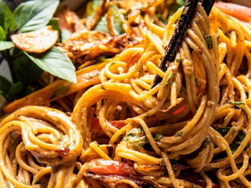 Chili garlic peanut noodles