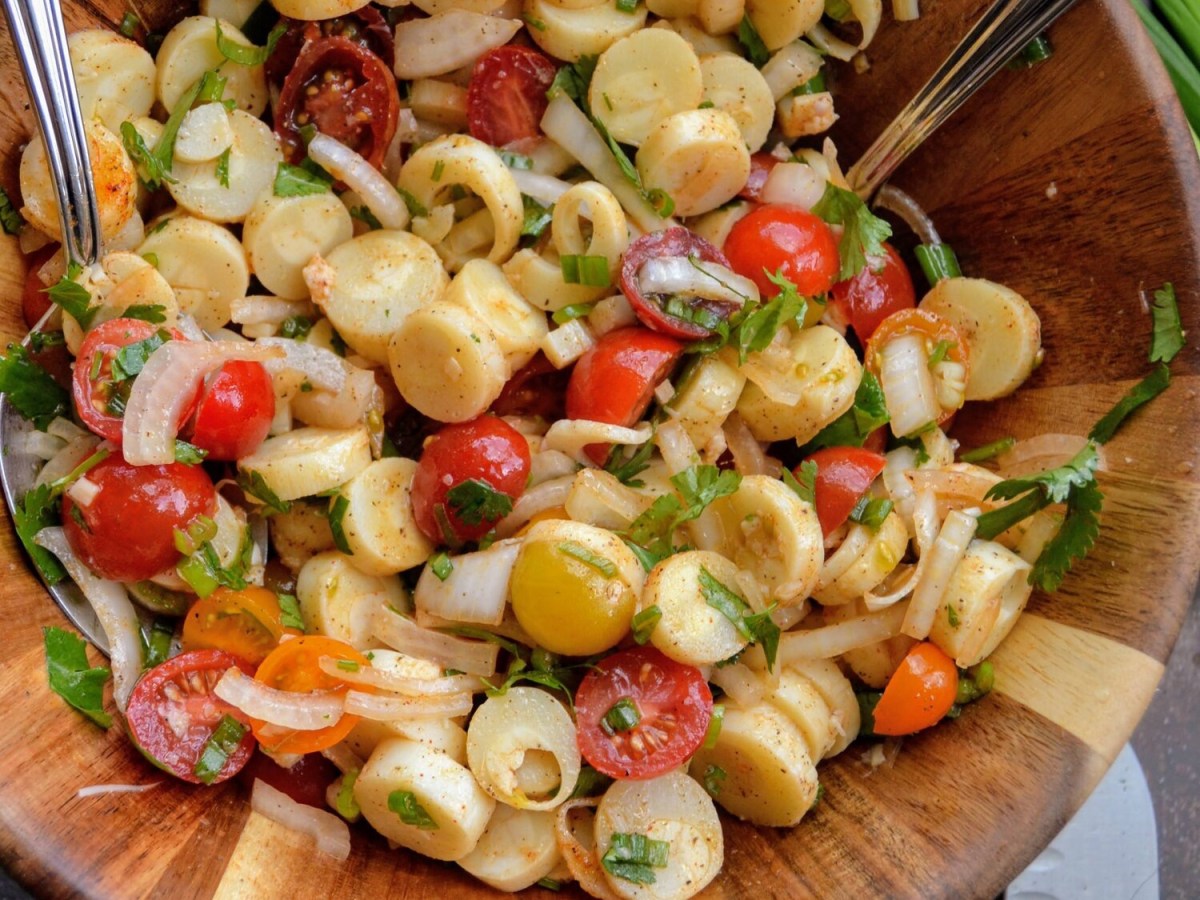 Hearts of palm salad